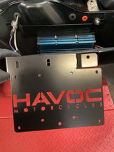 Load image into Gallery viewer, Havoc Roar Stereo HSR-624.4 SB BADDAD Handlebars and Lids Four Speaker Stereo System for Harley-Davidson Road King
