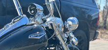 Load image into Gallery viewer, Havoc Roar Stereo 300.2 SB BADDAD Lid System for Road King
