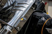 Load image into Gallery viewer, 900 SERIES FRONT TURN SIGNALS FOR SOFTAIL
